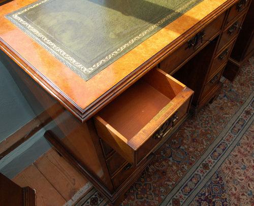 Burr Walnut Kneehole Dressing Desk - Antiques Atlas