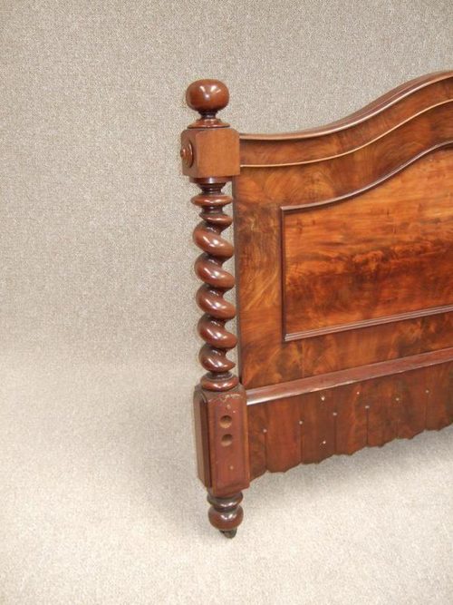 VICTORIAN MAHOGANY DOUBLE BED HEADBOARD - Antiques Atlas